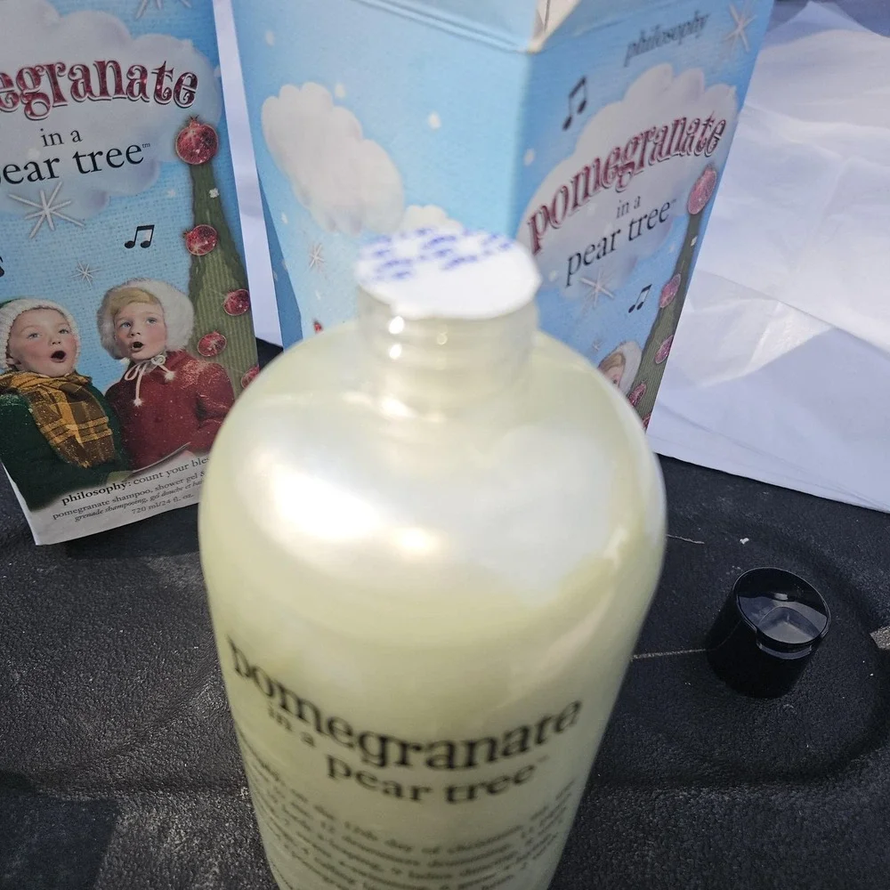 Philosophy Pomegranate In A Pear Tree 24oz Shampoo Bath Shower Gel Holiday Boxed